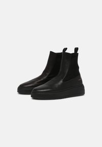 Copenhagen Studios Botines con plataforma - black