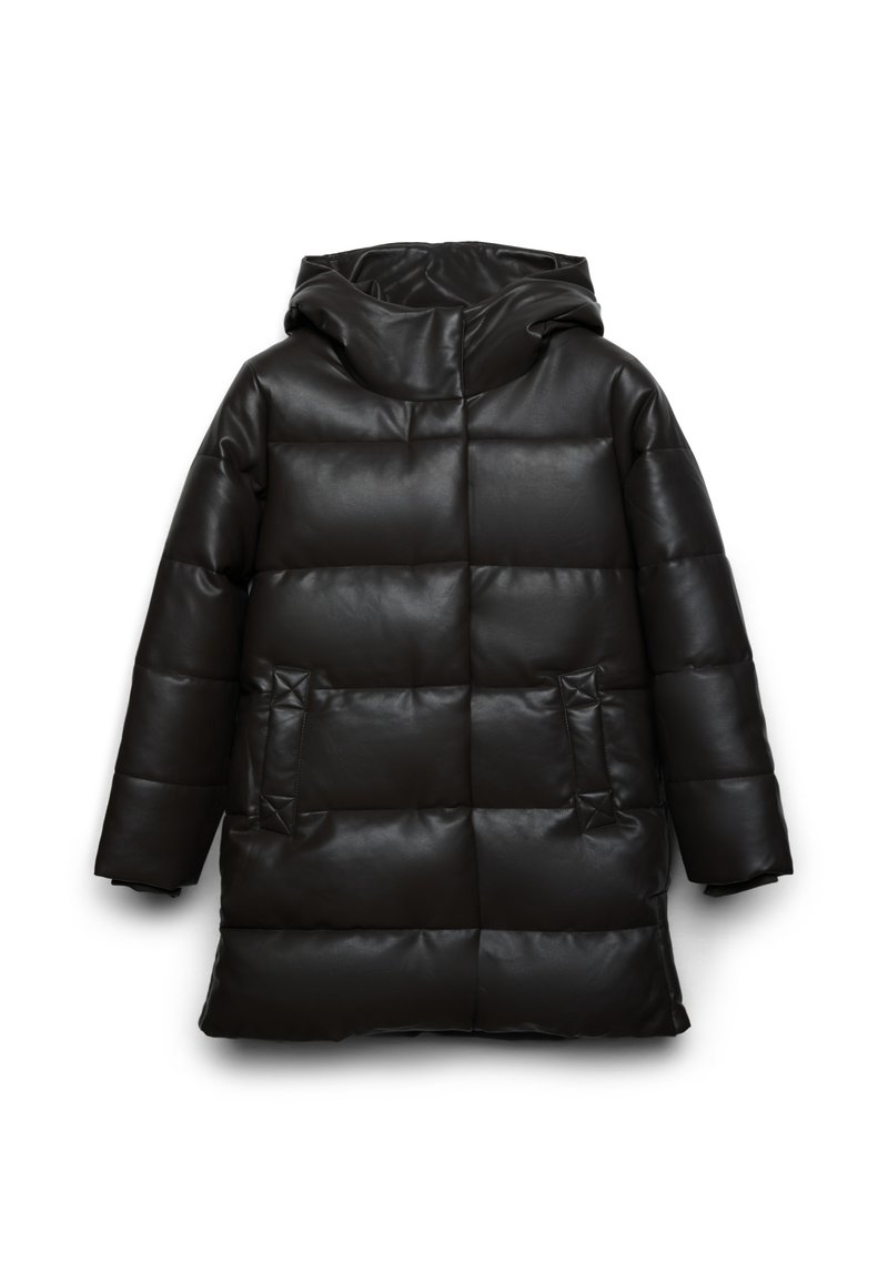 Schwarzer gepolsterter Wintermantel mit Kapuze, Steppnähten und zwei vorderen Taschen, vor einem weißen Hintergrund präsentiert.
