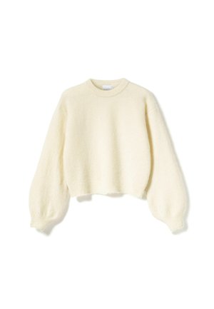 Cremefarvet cropped sweater lavet af blødt, struktureret stof med lange, puffede ærmer og rund hætte. Etiketten viser "Noella."