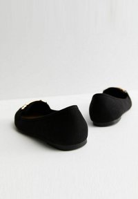 New Look Scarpe senza lacci - black