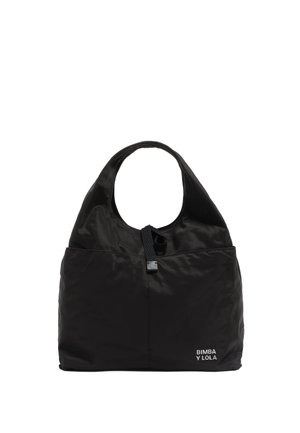 Czarna nylonowa torba na ramię z zakrzywionym uchwytem, przednią kieszenią i małym logo. Posiada błyszczącą teksturę i projekt zaciąganego zapięcia.