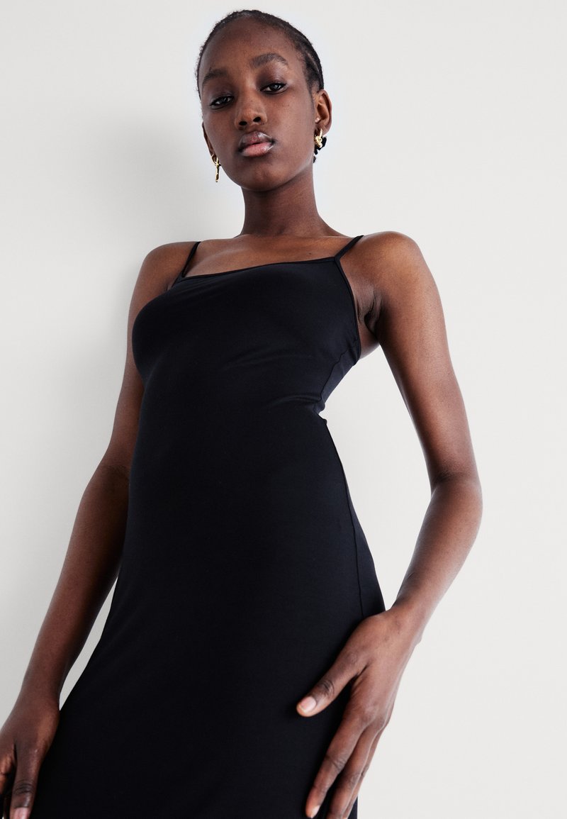 Gina Tricot SOFT TOUCH MAXI SLIP DRESS - Jersey dress - black - Zalando.ie