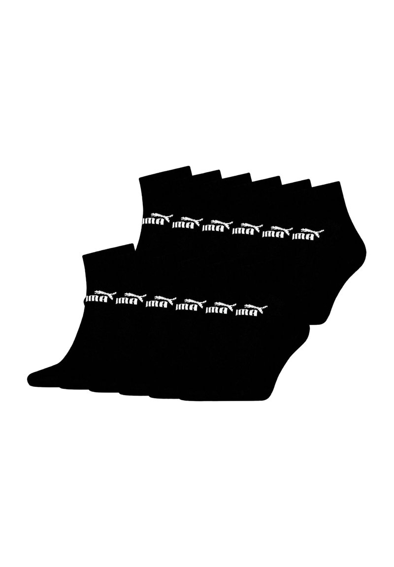 Schwarze Knöchelsocken mit weißem Logo und Schriftmuster. Aus weichem Material gefertigt, mit einem gerippten Bündchen und einem schlanken, niedrig profilierten Design. Set von sechs.