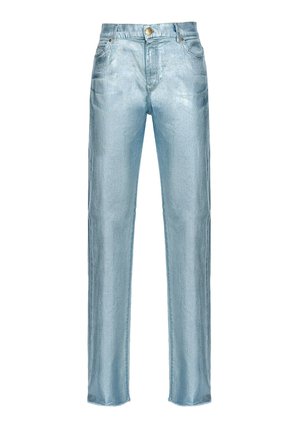 Jeans in denim azzurro chiaro con design a gamba dritta, cinque tasche e chiusura con bottone. Presentano una leggera lucentezza e dettagli con orlo sfilacciato.