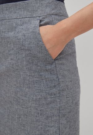 MIT SCHLITZ - Spódnica ołówkowa - linen two- tone in