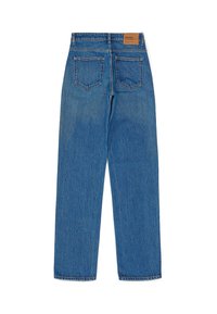 Jeans in denim blu con taglio dritto, due tasche posteriori e una etichetta di pelle marrone chiaro sulla vita. Design classico a cinque tasche.