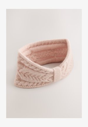 Hele-roosa kootud peapael, millel on keeratud disain ja kaabli muster. Pehme tekstuur ja lai pael mugavuse tagamiseks.