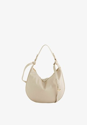 Bolso hobo de cuero beige con cremallera dorada, correa de hombro ajustable y asa corta, sobre un fondo blanco.