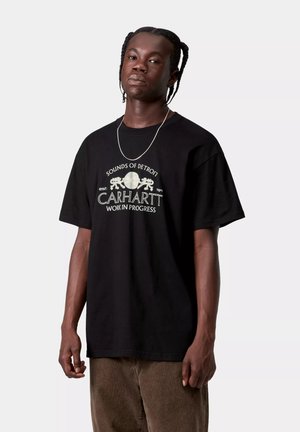 - T-shirt z nadrukiem