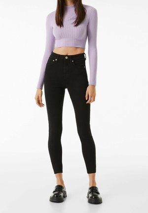 Bershka, Jeansy Skinny Fit