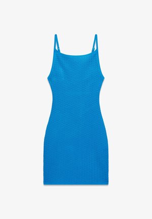 Robe mini bleu sans manches, cintrée, avec fines bretelles réglables et motif en maille texturée.