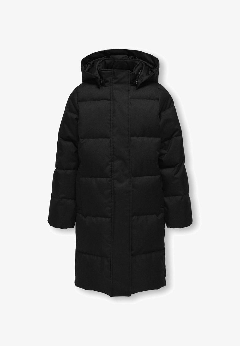 Crni pufasti kaput dužine do koljena, s kapuljačom i quiltanim dizajnom. Ima glatku teksturu i bočne džepove za dodatnu funkcionalnost.