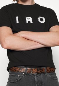 Iro T-shirt med print - black