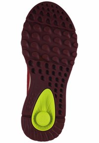 Suola di scarpe in gomma di un borgogna scuro con motivi di presa circolari. Presenta un accento sul tallone di un verde brillante e texture per la trazione.