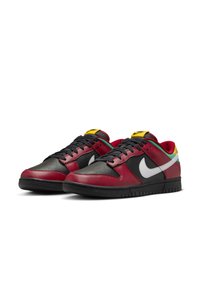 Nike Sportswear DUNK RETRO LTD - Sneakers - black gym red university gold white