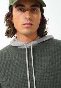 Authentic Cashmere - Sweter