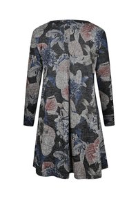 Schwarzblumengemustertes Kleid mit langen Ärmeln, ausgestelltem Schnitt und komplizierten Designs in Grautönen, Blau und Rot.