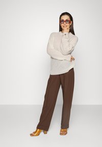 MARCIANO BY GUESS JADE SOFT - Camisola - pale pearl