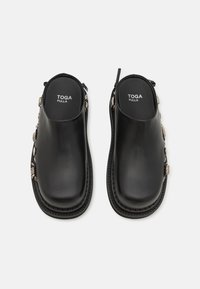 Toga Ciabattine - black