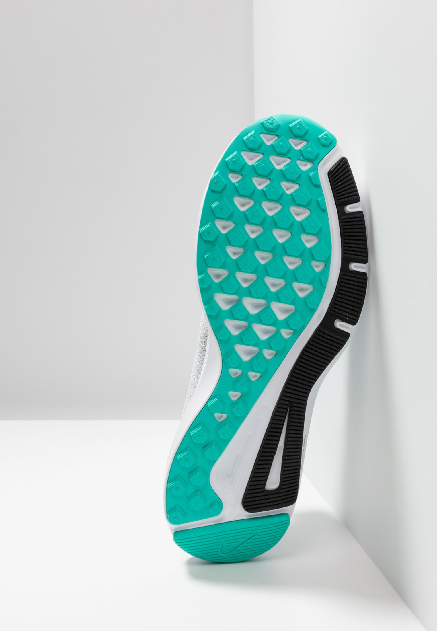 nike performance quest damen