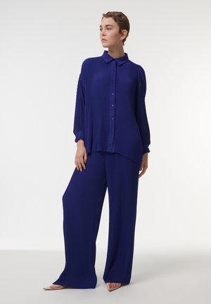 Blusa - purple