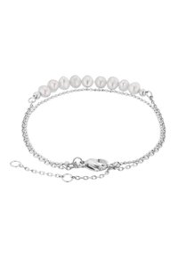 Silberarmband mit mehreren kleinen, polierten weißen Perlen, das ein doppeltes Ketten-Design und einen Federringverschluss aufweist.