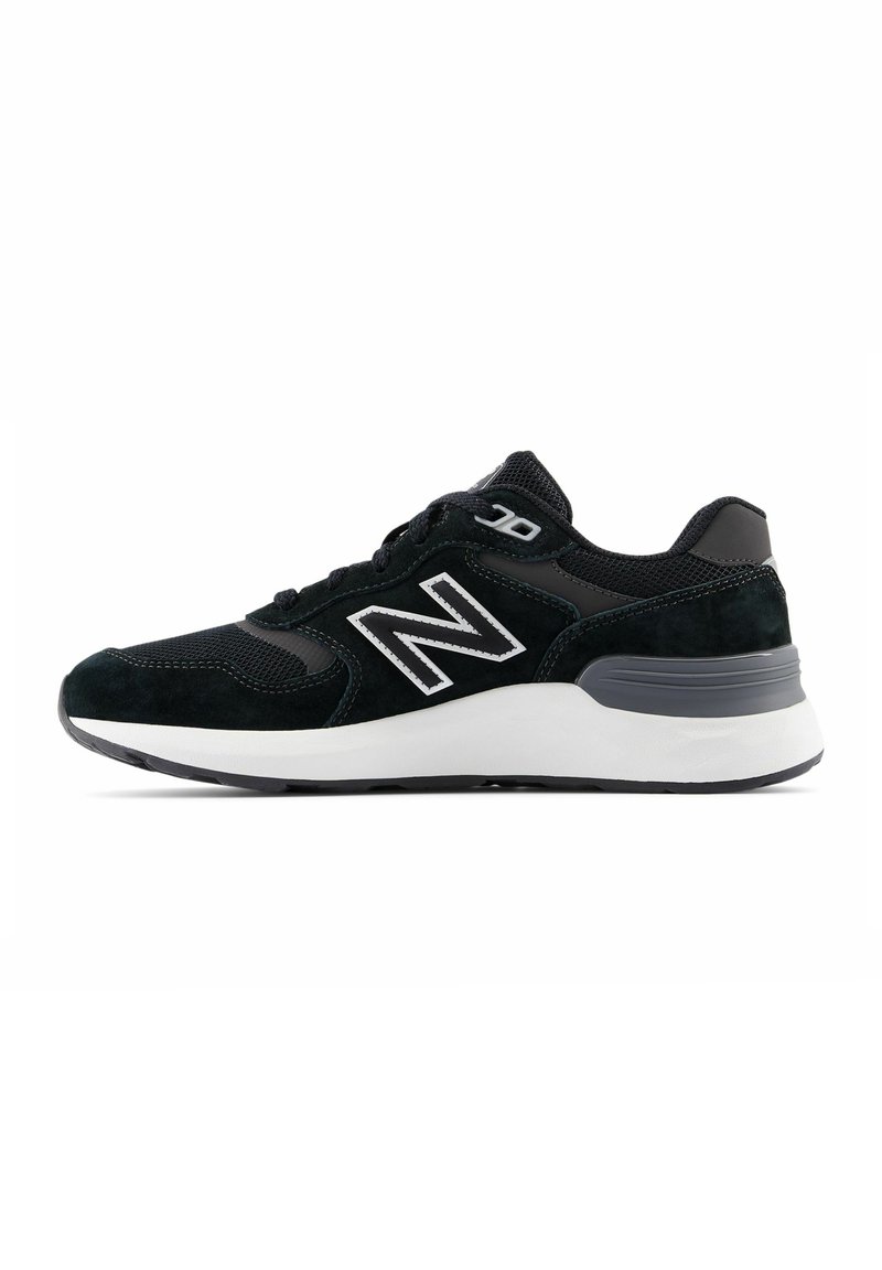 FRESH FOAM WALKING 880 V7 black black/black