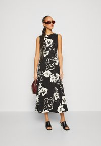 Marc O'Polo DRESS FEMININE SILHOUETTE CUTLINES SLEEVELESS - Denné šaty - multi