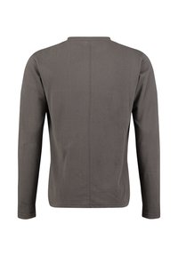Graues langärmliges Shirt mit rundem Halsausschnitt, weicher Textur und gerader Silhouette. Sichtbare Nahtdetails auf der Rückseite für ein zusätzliches Design.