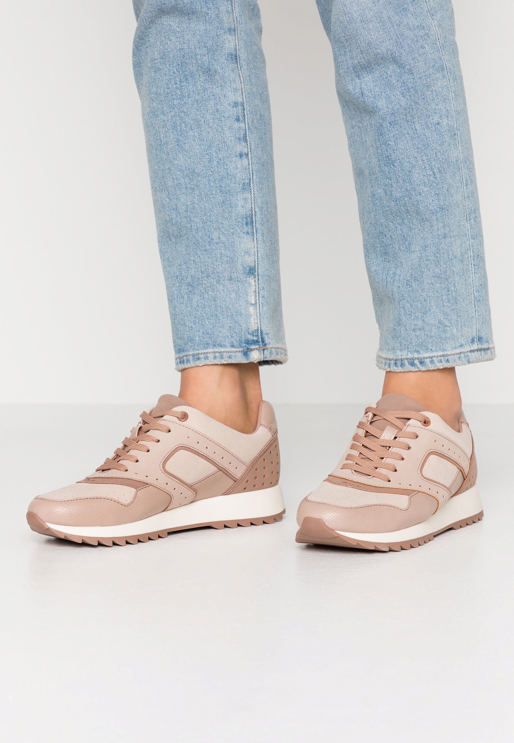 PARFOIS Sneakers laag - nude/roze - Zalando.nl
