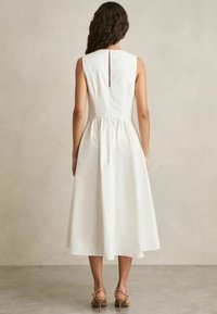 Reiss Freizeitkleid - ivory