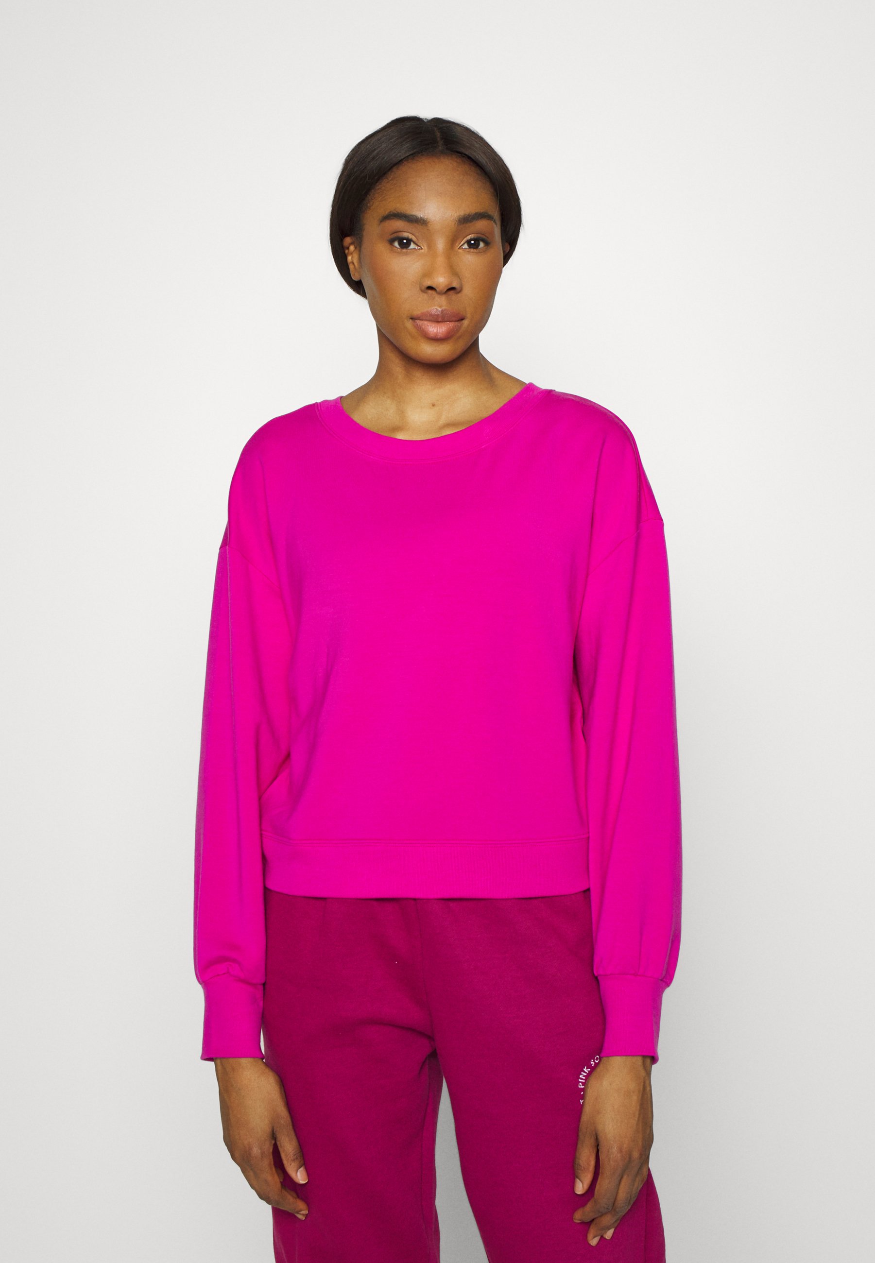 Athleta SAVASANA TWIST BACK 