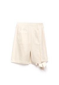 ADOLFO DOMINGUEZ DRAPED - Shorts - natural white