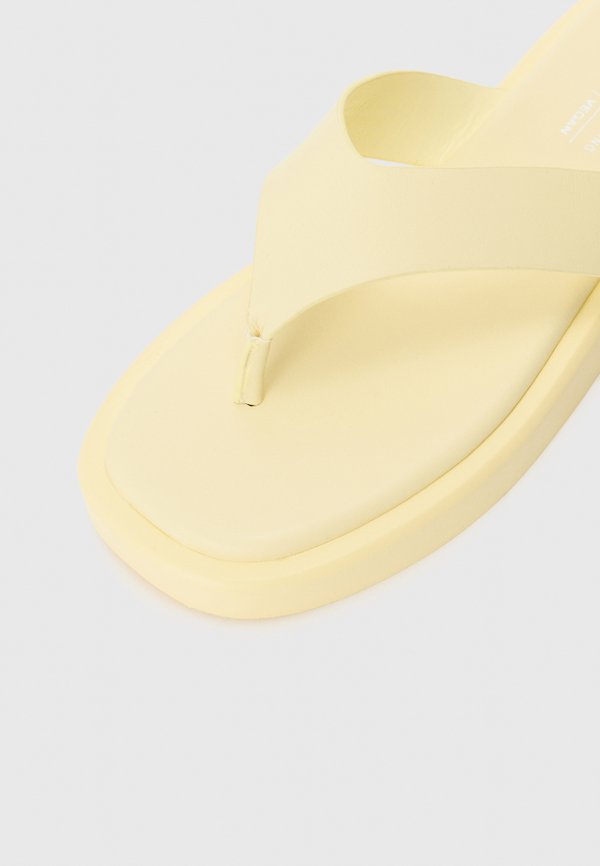 BUENA - T-bar sandals3