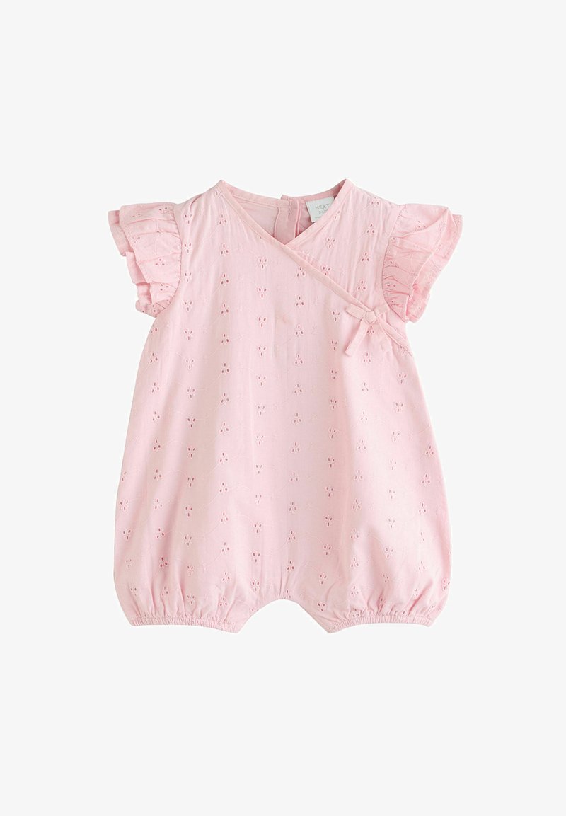 Világos rózsaszín babaruházat rövid fodros ujjakkal, hímzett virágmintás kivágásokkal, elöl átkötős részlettel és elasztikus lábnyílásokkal.