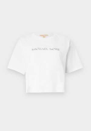 Hvid cropped T-shirt i bomuld med korte ærmer, med præget "MICHAEL KORS" tekst på forsiden. Glat tekstur, enkel design.