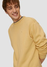 QS LOGO - Sweater - gelb