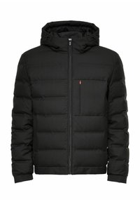 Czarna puchówka z zapięciem na zamek z przodu, wypełnionymi panelami, kapturem i kieszenią na piersi z małym czerwonym logo. Teksturowana tkanina.