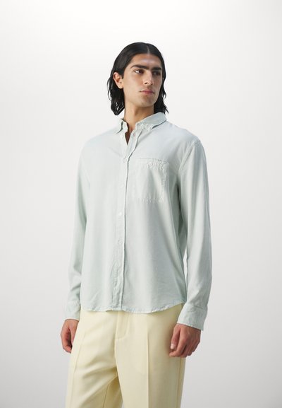 Filippa K ZACHARY - Camicia - faded turquoise