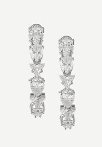 Orecchini in argento con una fila di gemme trasparenti a forma di pera e triangolo alternate, incastonate in un design elegante.
