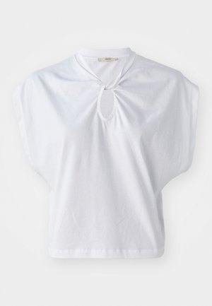 Top bianco a maniche corte in cotone, con scollo rotondo e dettaglio a occhiello, dal taglio rilassato e boxy. Venatura liscia con colore uniforme.