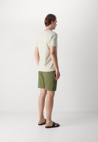 BOSS TAUL - Paprasti marškinėliai - light beige