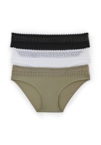 Trois paires de culottes pour femmes : noires, blanches et vert olive, chacune avec des ceintures en dentelle décorative et un tissu lisse, présentant une coupe classique.