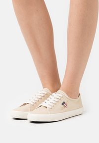GANT PILLOX - Sneaker low - dry sand
