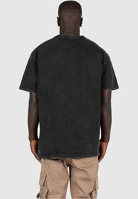 MJ Gonzales ACID WASHED HEAVY - T-shirts med print - black