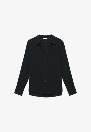 Camicia nera a maniche lunghe in tessuto liscio, con scollo a collo, chiusura con bottoni e orlo leggermente curvo.