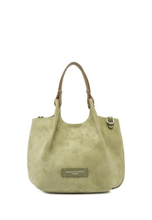 Pequeño bolso de mano de ante verde oliva con asas de cuero marrón y detalle de hebilla plateada, etiqueta de la marca Gianni Chiarini en el frente.