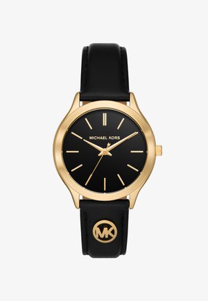 Goldfarbene Michael Kors Uhr mit schwarzem Zifferblatt, goldenen Stundenmarkierungen und Zeigern, schwarzem Lederarmband mit goldenem MK-Logo.