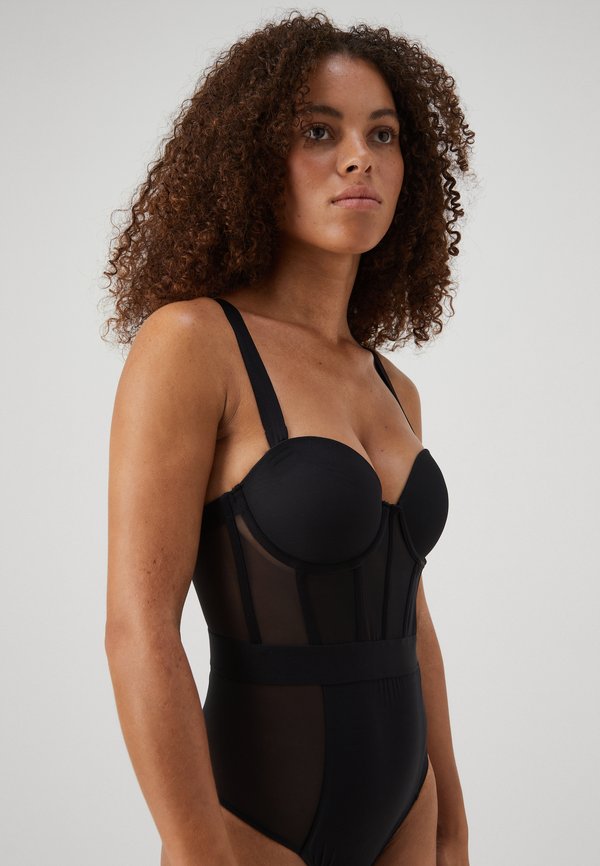 SHEERS CUPPED STRAPLESS - Body4