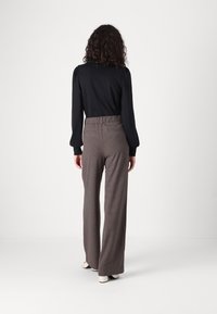 Gap Tall TROUSER - Trousers - brown